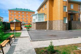 Отель Green Which Tourist Borovoye Боровое Улучшенные апартаменты с сауной-4