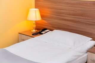 Отель Green Which Tourist Borovoye Боровое Двухместный номер Делюкс с 2 отдельными кроватями-4